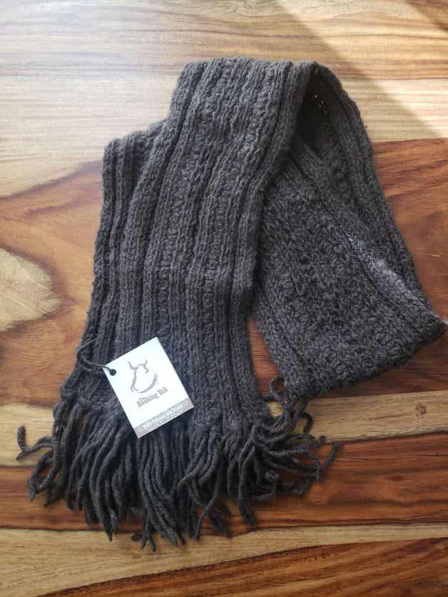 Winter cable Scarf - Firebird Farms